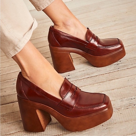 Free People Shoes - Free People Zoe Platform Leather Loafer Heels in Chestnut Brown Size 40 US 9.5